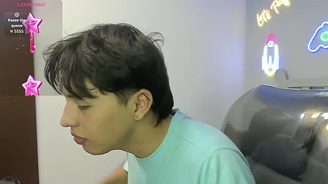 StiwenTwink online show from January 9, 8:32 pm