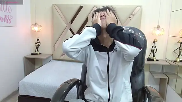 StiwenTwink online show from March 26, 2:55 pm