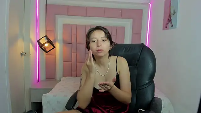 Snapshot of Klaret_Toy chatting on November 11, 12:27 pm Klaret Toy online show from November 11, 12:27 pm