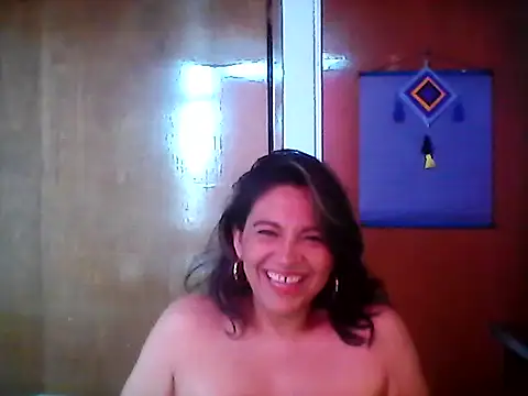 Snapshot of XxAntonellaxxx chatting on December 4, 5:43 pm XxAntonellaxxx online show from December 4, 5:43 pm