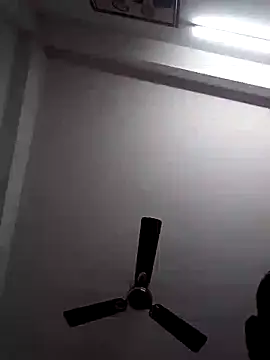 Snapshot of amanWildstalion chatting on November 1, 6:43 pm amanWildstalion online show from November 1, 6:43 pm