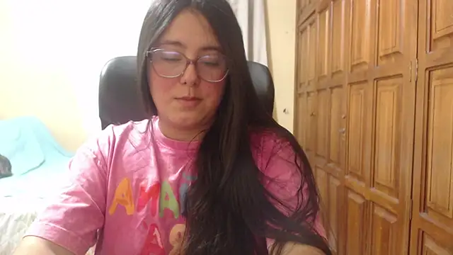 Venus cat  online show from July 5, 2:29 am