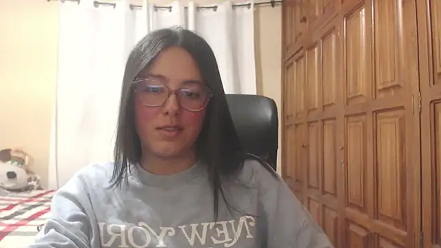 Venus cat  online show from July 9, 3:32 am