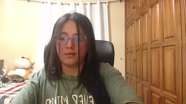 Venus cat  online show from July 12, 1:40 am
