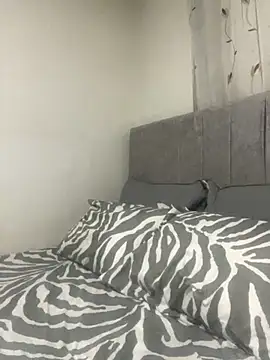 sindyy 01 online show from October 7, 3:47 am