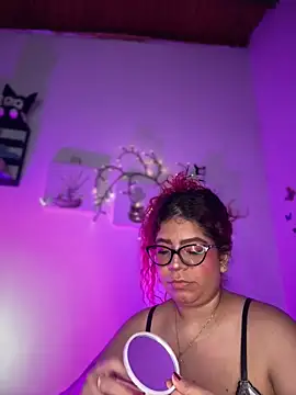 Snapshot of Solaangel_ chatting on February 24, 11:14 pm Solaangel online show from February 24, 11:14 pm