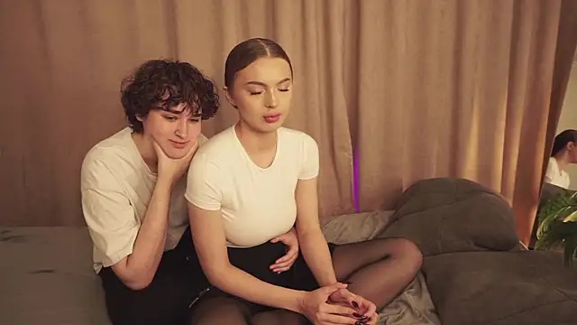 couplesilk online show from October 1, 5:08 pm
