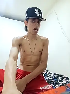 Snapshot of mazo18 chatting on April 8, 11:27 pm mazo18 online show from April 8, 11:27 pm