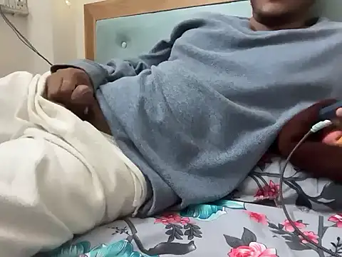 YourBlackBull online show from October 4, 9:40 am