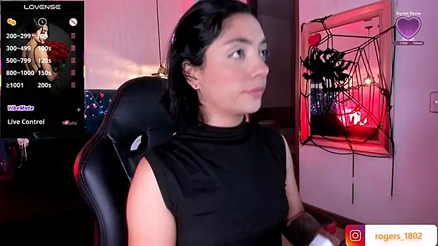 Snapshot of isaa_dl chatting on October 6, 10:29 pm isaa dl online show from October 6, 10:29 pm