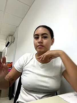 Snapshot of Sofi_kim_ chatting on October 28, 5:48 pm Sofi kim  online show from October 28, 5:48 pm