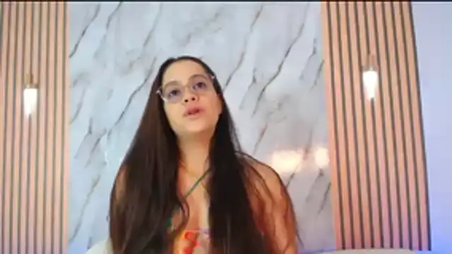 PiaGelvez online show from November 25, 7:25 pm