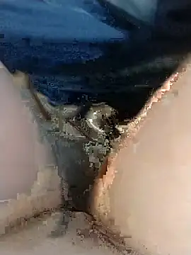 Snapshot of ShopeUN7 chatting on April 14, 8:37 pm ShopeUN7 online show from April 14, 8:37 pm