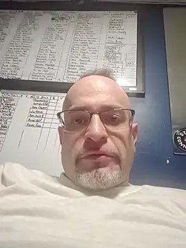 Snapshot of Curious9884 chatting on February 13, 8:21 am Curious9884 online show from February 13, 8:21 am