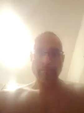 Snapshot of Curious9884 chatting on March 16, 4:29 am Curious9884 online show from March 16, 4:29 am