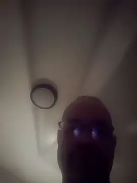 Snapshot of Curious9884 chatting on March 28, 4:17 pm Curious9884 online show from March 28, 4:17 pm