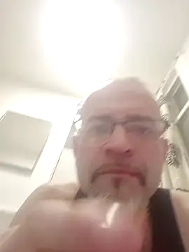 Snapshot of Curious9884 chatting on April 9, 8:09 am Curious9884 online show from April 9, 8:09 am