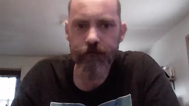 Snapshot of crazyheratic8 chatting on November 8, 9:57 pm crazyheratic8 online show from November 8, 9:57 pm