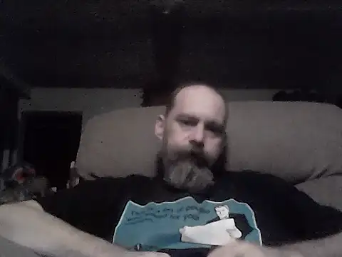 Snapshot of crazyheratic8 chatting on November 28, 2:03 am crazyheratic8 online show from November 28, 2:03 am