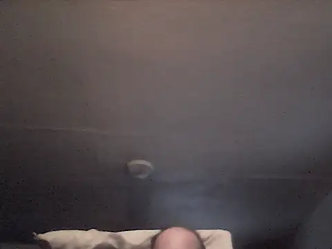 Snapshot of crazyheratic8 chatting on December 4, 10:51 pm crazyheratic8 online show from December 4, 10:51 pm