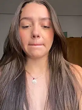 Snapshot of luiza_barcelos chatting on October 7, 12:35 pm luiza barcelos online show from October 7, 12:35 pm