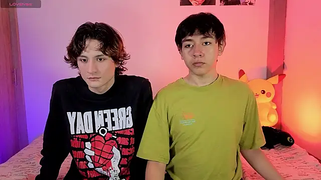 Snapshot of Darcy_and_Stolas chatting on March 26, 6:30 am Darcy and Stolas online show from March 26, 6:30 am