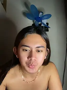 Snapshot of yurie_hardfuck chatting on July 9, 4:11 pm yurie hardfuck online show from July 9, 4:11 pm