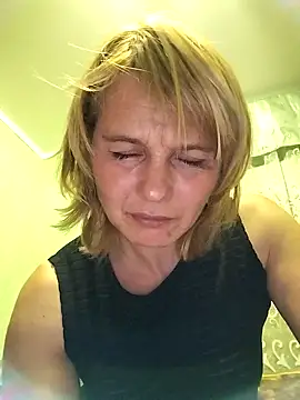 Masha412111 online show from October 5, 8:18 pm