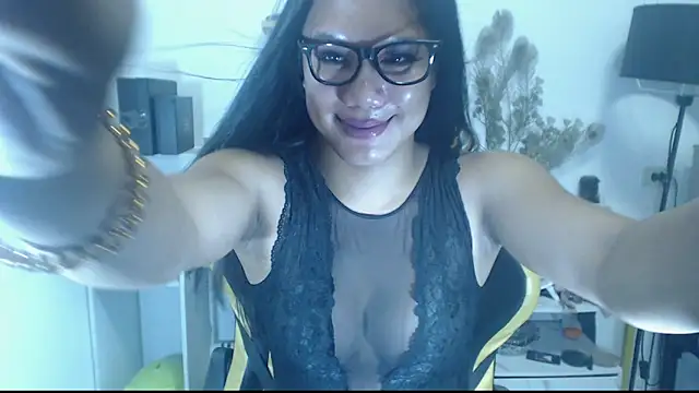 hugecockyurikaa online show from October 9, 2:09 am