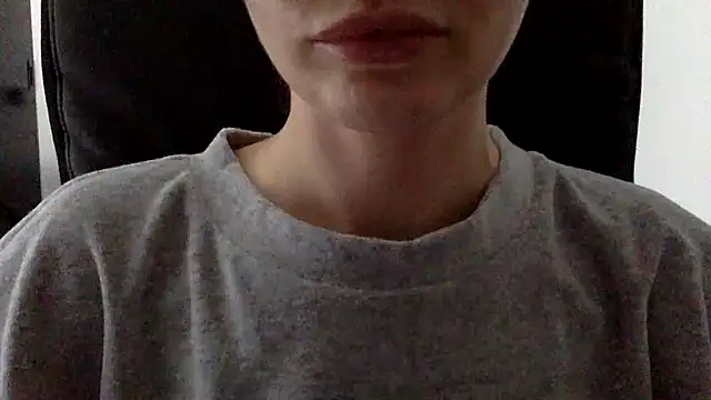 KyleeSilkk online show from October 2, 9:38 am