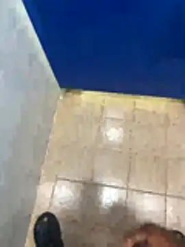 Snapshot of nice686@xh chatting on December 3, 9:13 pm nice686xh online show from December 3, 9:13 pm