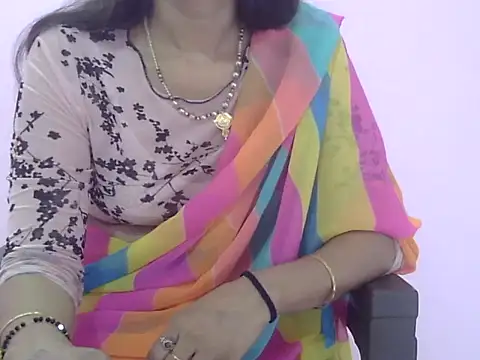 Snapshot of Laila_Cute chatting on April 4, 2:54 am Laila Cute online show from April 4, 2:54 am