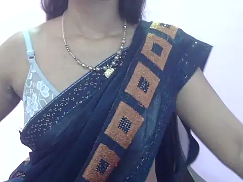 Snapshot of Laila_Cute chatting on April 9, 4:01 am Laila Cute online show from April 9, 4:01 am