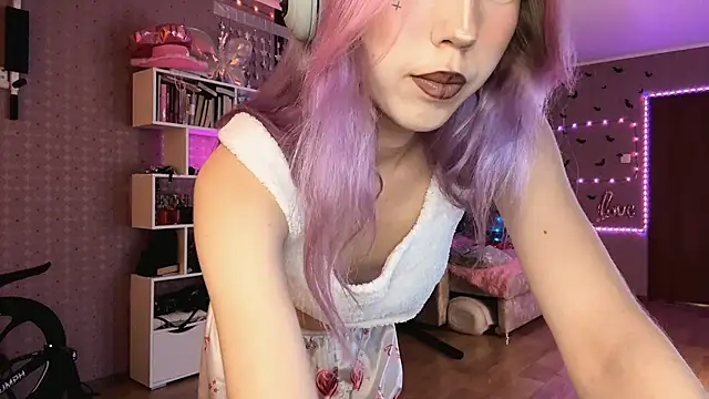 Jerrieberry online show from December 19, 2:46 pm