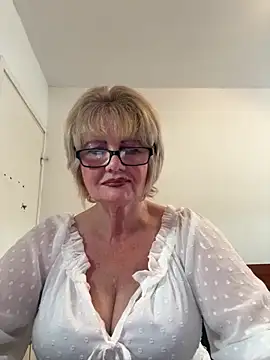 BoloshkaBlonda online show from June 19, 4:22 pm