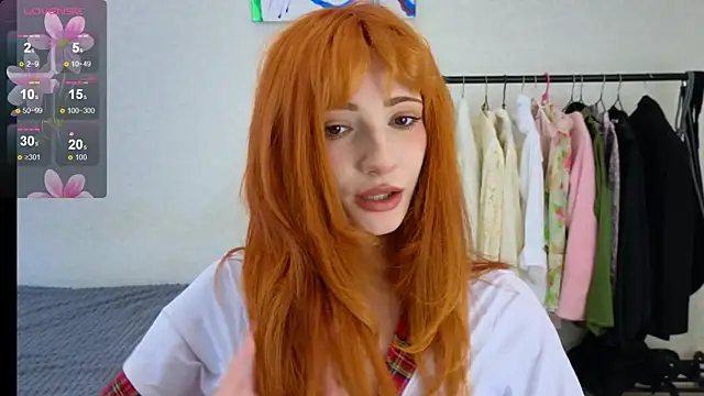 FoxyVeil online show from October 3, 9:39 am