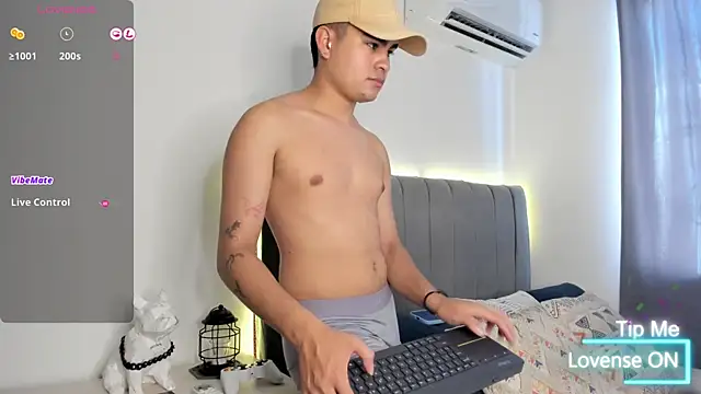 JARETHH online show from November 26, 1:45 pm