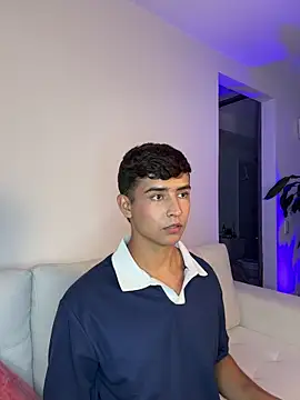 Snapshot of Thiago_Connor21 chatting on March 14, 9:53 pm Thiago Connor21 online show from March 14, 9:53 pm