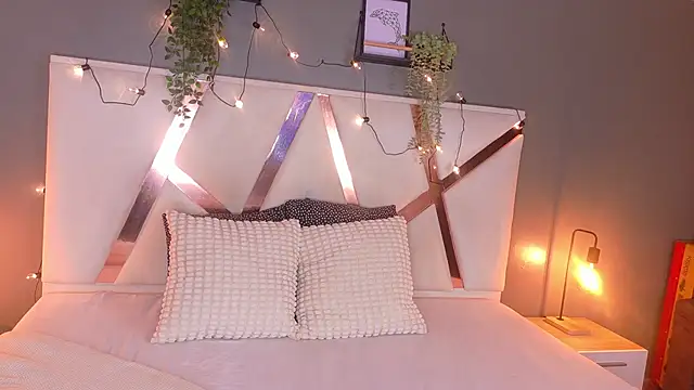 AmarisLenox   online show from October 11, 2:44 am