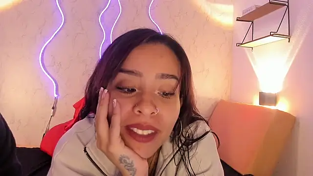 Snapshot of Mia_lopez_1 chatting on April 28, 6:46 pm Mia lopez 1 online show from April 28, 6:46 pm