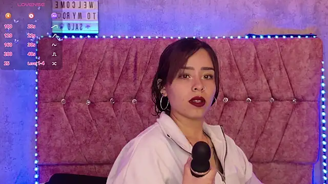 Snapshot of Mia_lopez_1 chatting on May 22, 8:53 am Mia lopez 1 online show from May 22, 8:53 am