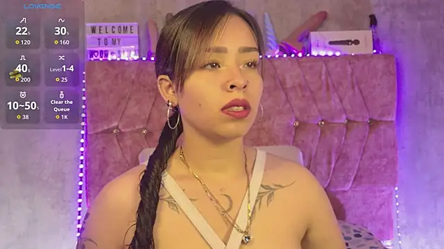 Snapshot of Mia_lopez_1 chatting on July 14, 8:41 am Mia lopez 1 online show from July 14, 8:41 am