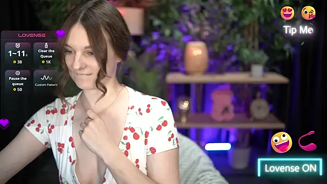 xoxo molly online show from October 13, 9:37 pm