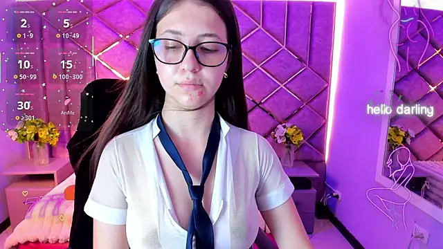 sarah sweett  online show from June 6, 2:11 pm