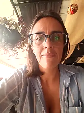 Snapshot of Jade_1-9 chatting on October 16, 7:37 pm Jade 1-9 online show from October 16, 7:37 pm