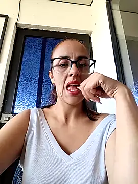 Jade 1-9 online show from December 19, 4:03 pm