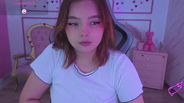 Snapshot of mia_foster_t chatting on April 12, 1:16 pm mia foster t online show from April 12, 1:16 pm