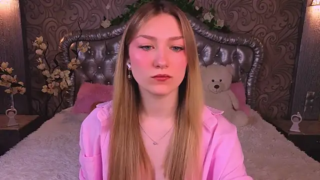 AngelAnabelle online show from March 14, 8:36 pm