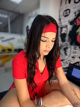 ArieliciousXXX online show from June 17, 1:12 pm
