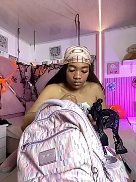 Snapshot of Charlotte_ebony_ chatting on November 3, 12:39 pm Charlotte ebony online show from November 3, 12:39 pm